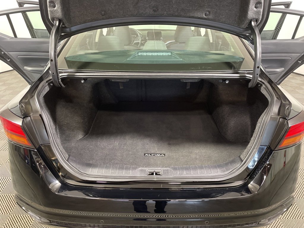 Used 2024 Nissan Altima 2.5 SV image 21