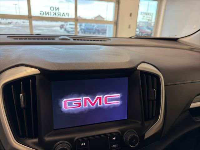 Used 2023 GMC Terrain SLE w/ Driver Convenience Package image 24