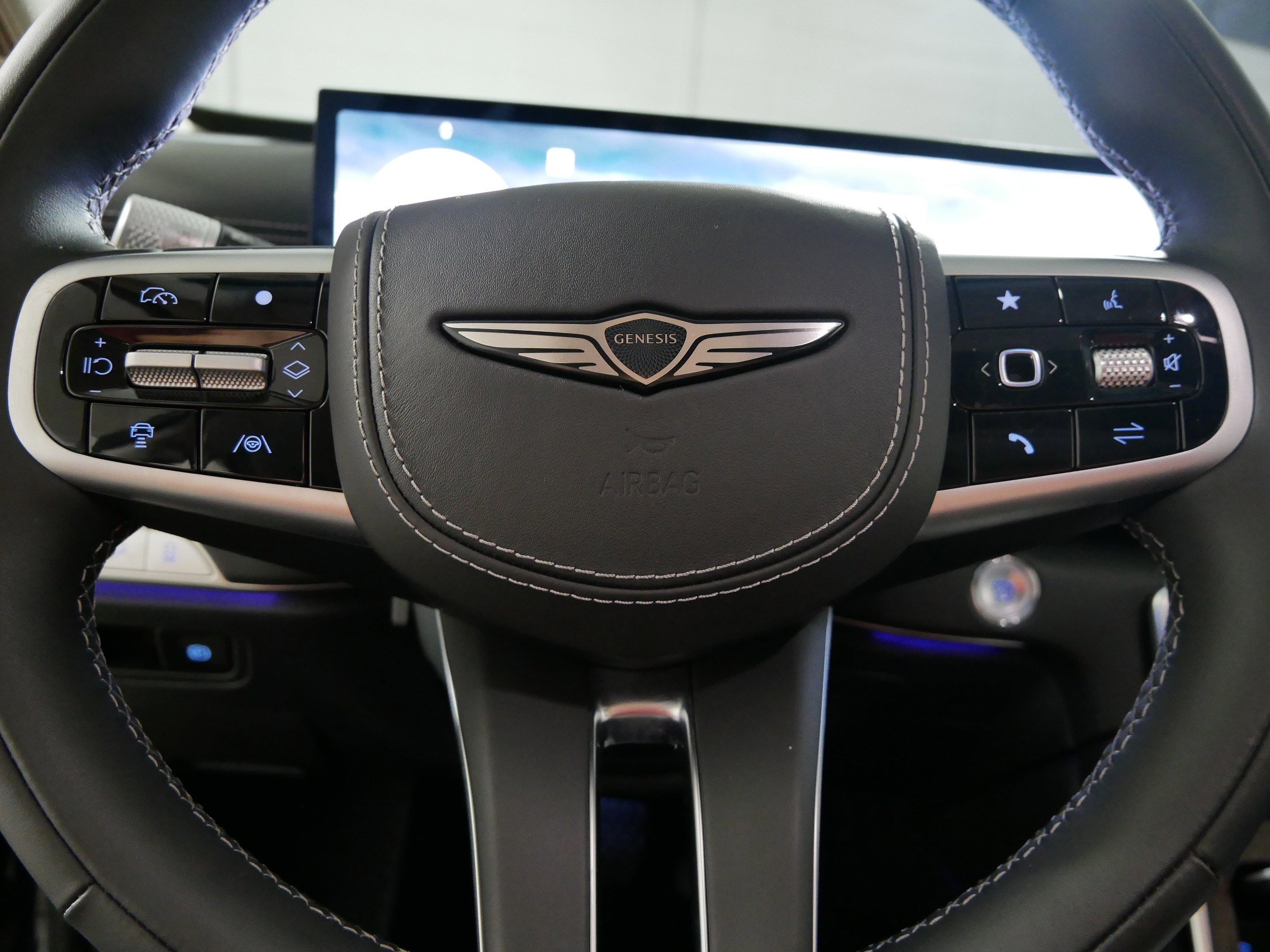 Used 2025 Genesis GV80 3.5T Prestige AWD/4WD image 25