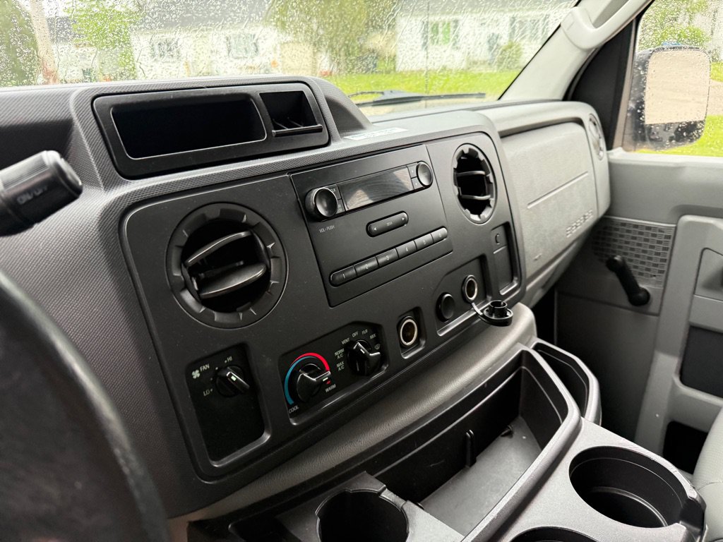 Used 2010 Ford E-250 and Econoline 250 RWD image 12
