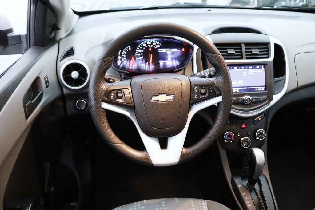 Used 2020 Chevrolet Sonic LT FWD image 15