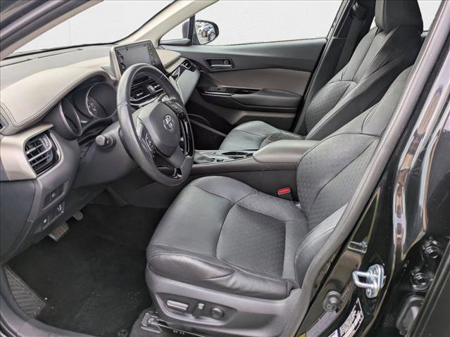 Used 2022 Toyota C-HR Limited image 11