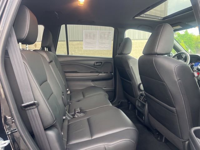 Used 2023 Honda Passport EX-L image 12