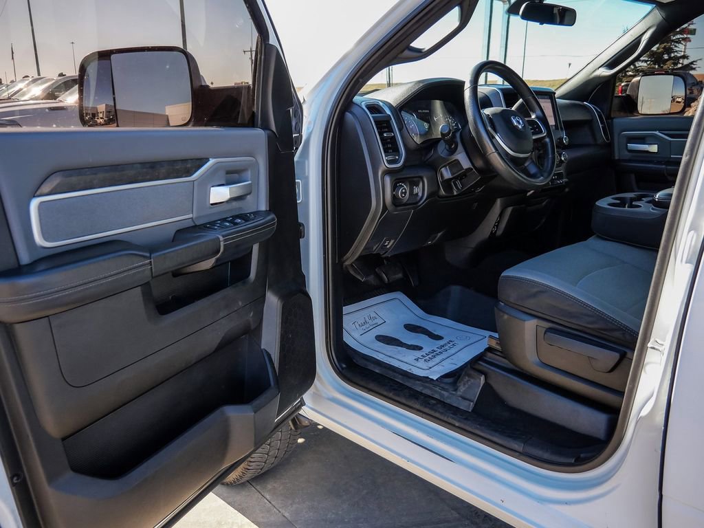 Used 2022 RAM 2500 Big Horn w/ Cold Weather Group image 27