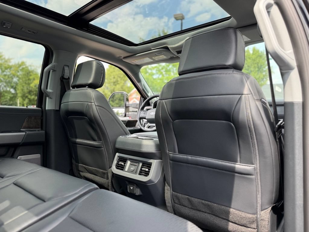 New 2026 Ford F350 Lariat w/ Black Appearance Package AWD/4WD image 20
