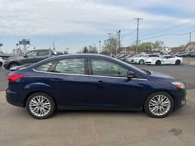 Used 2017 Ford Focus Titanium FWD image 2