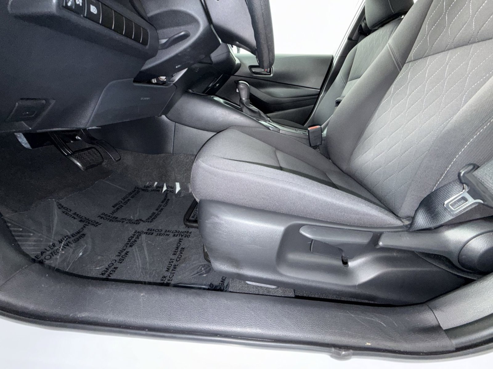 Used 2023 Toyota Corolla LE FWD image 14