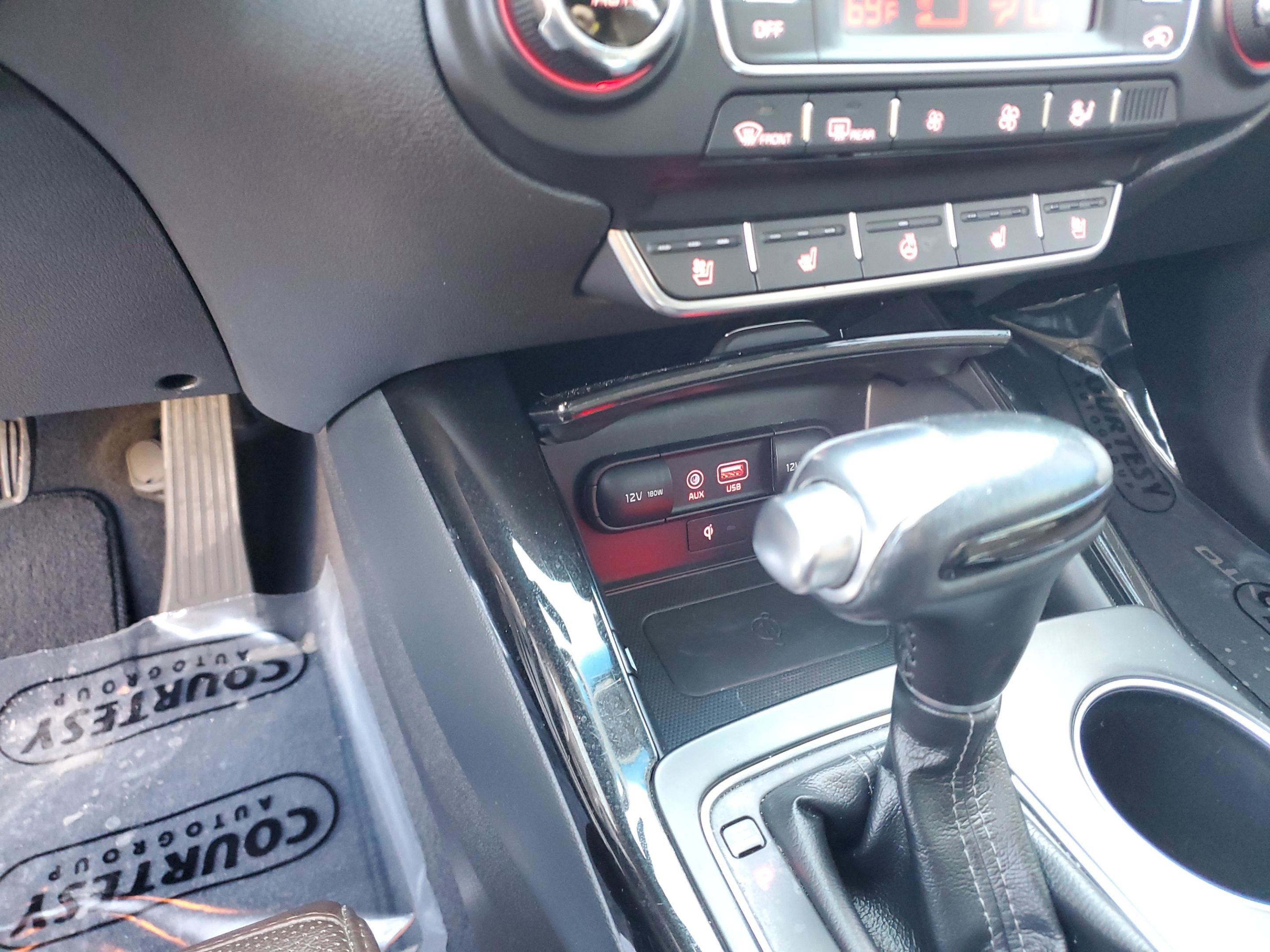 Certified 2019 Kia Sorento SX w/ SX Touring Package FWD image 22