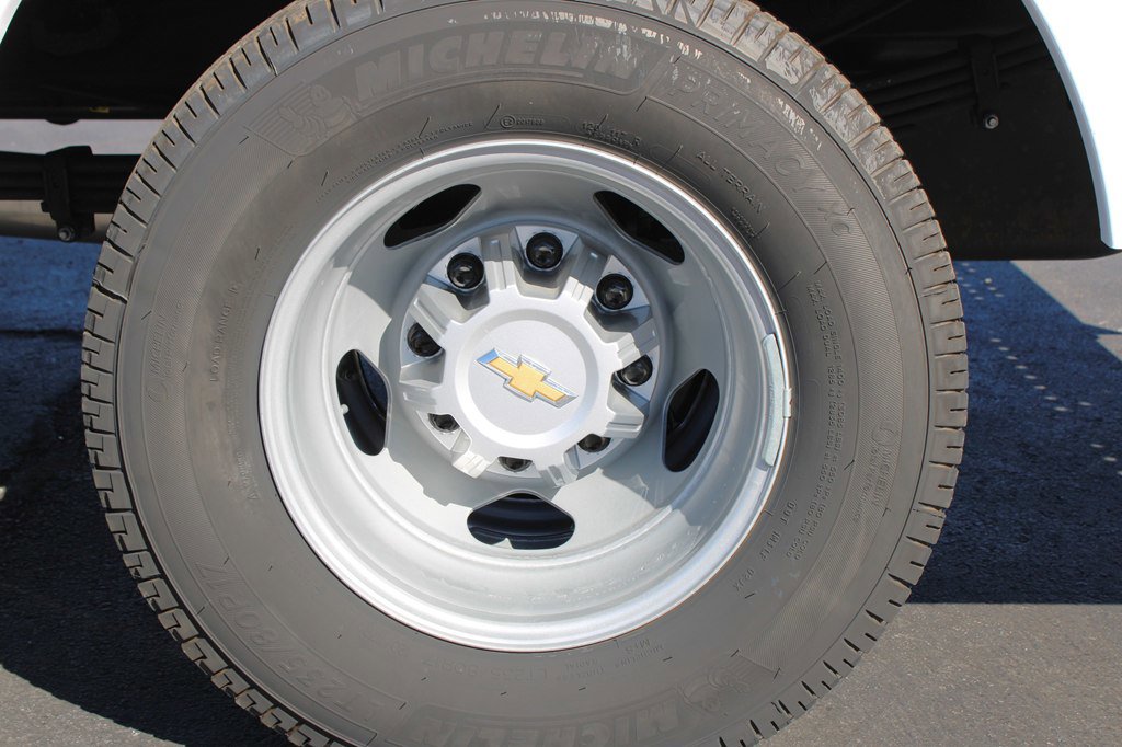 Used 2024 Chevrolet Silverado 3500 W/T w/ Snow Plow Prep Package image 36