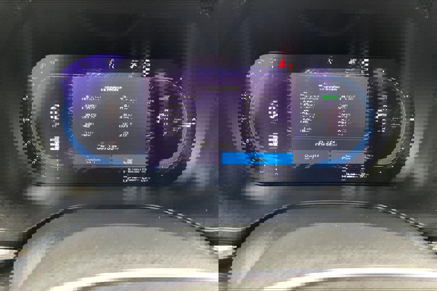 Used 2023 Volvo XC60 T8 Ultimate image 23