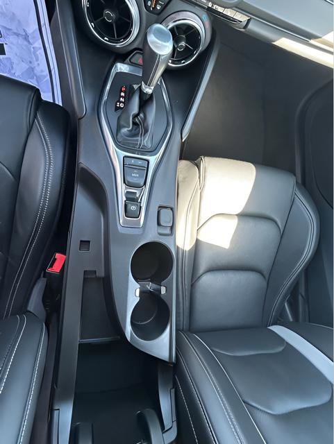 Used 2023 Chevrolet Camaro LT RWD image 18