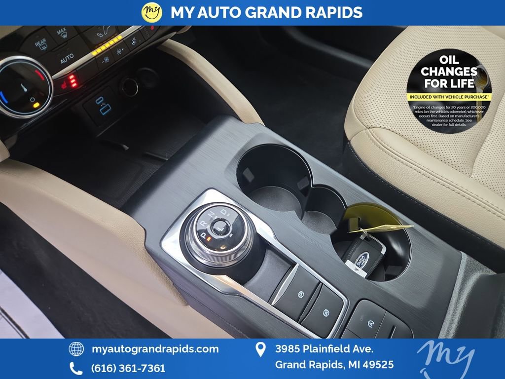 Used 2022 Ford Escape SEL w/ Technology Package image 27