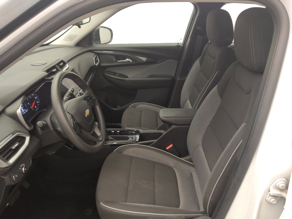 Used 2023 Chevrolet TrailBlazer LS image 17