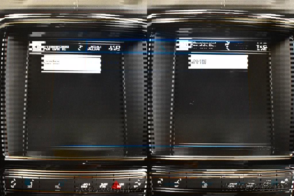 Used 2015 Jaguar XJ image 45