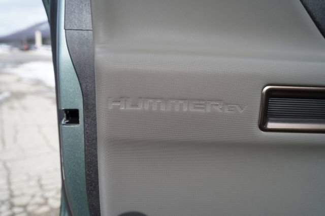 Used 2024 GMC Hummer EV 3X w/ LPO, Illumination Package image 10