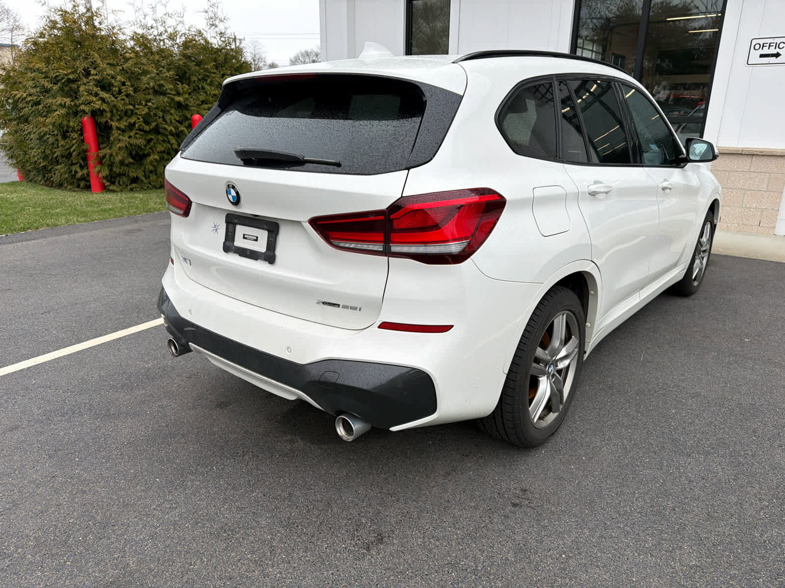 Certified 2022 BMW X1 xDrive28i w/ M Sport Package image 5