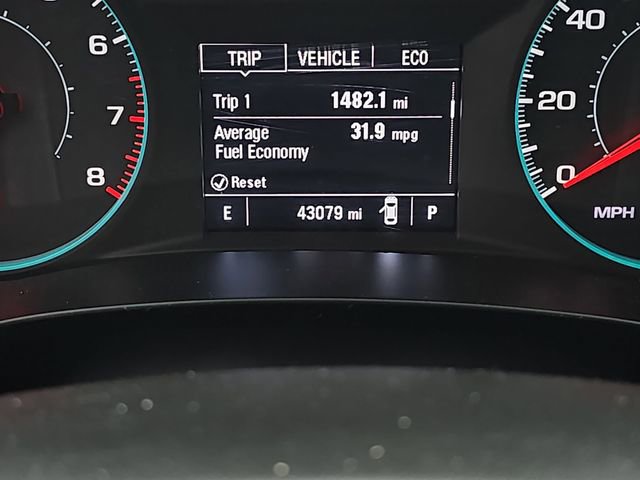 Used 2025 Chevrolet Malibu LT image 16