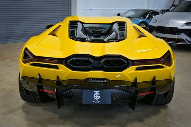 Used 2024 Lamborghini Revuelto AWD/4WD image 13