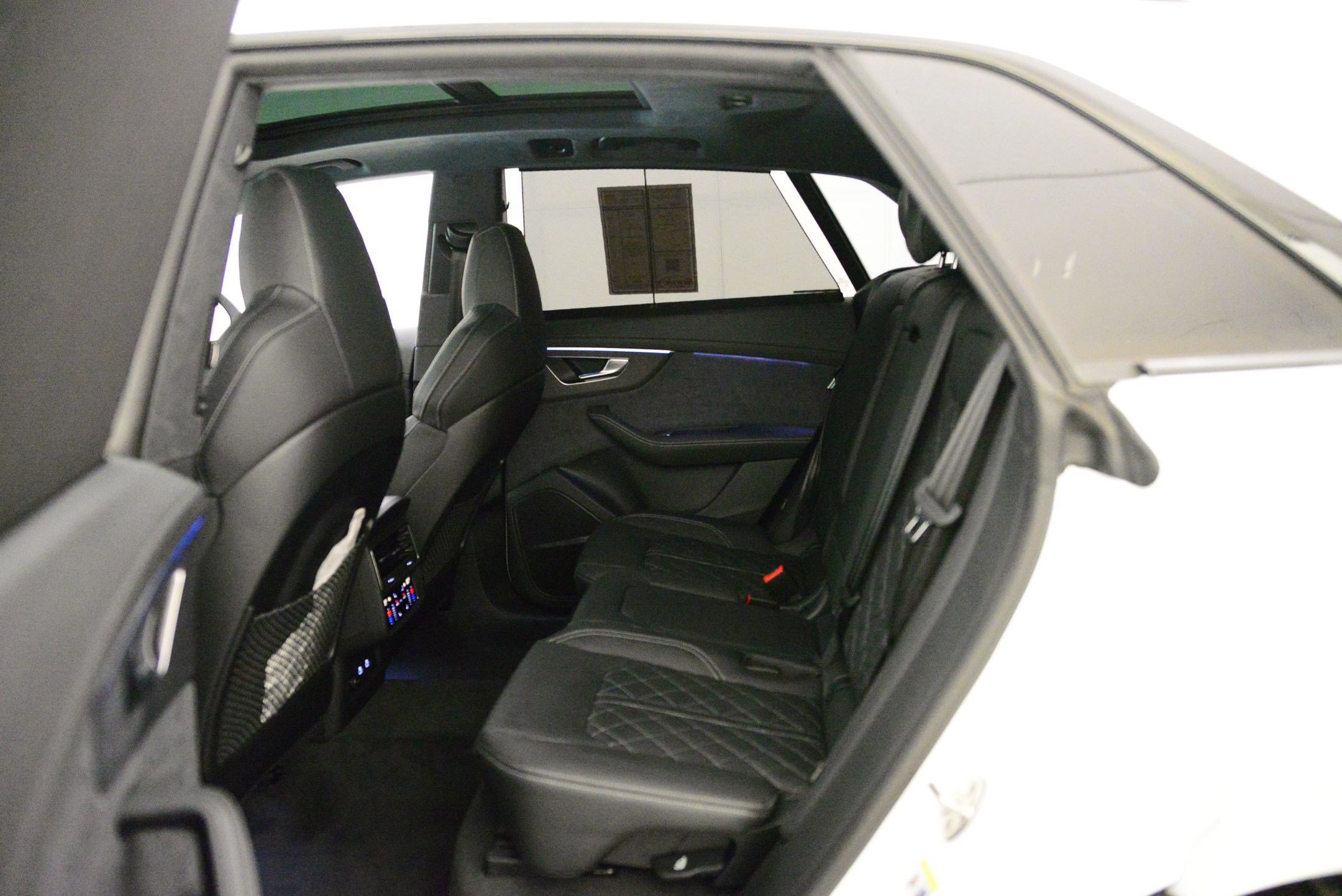 New 2026 Audi SQ8 Prestige image 11