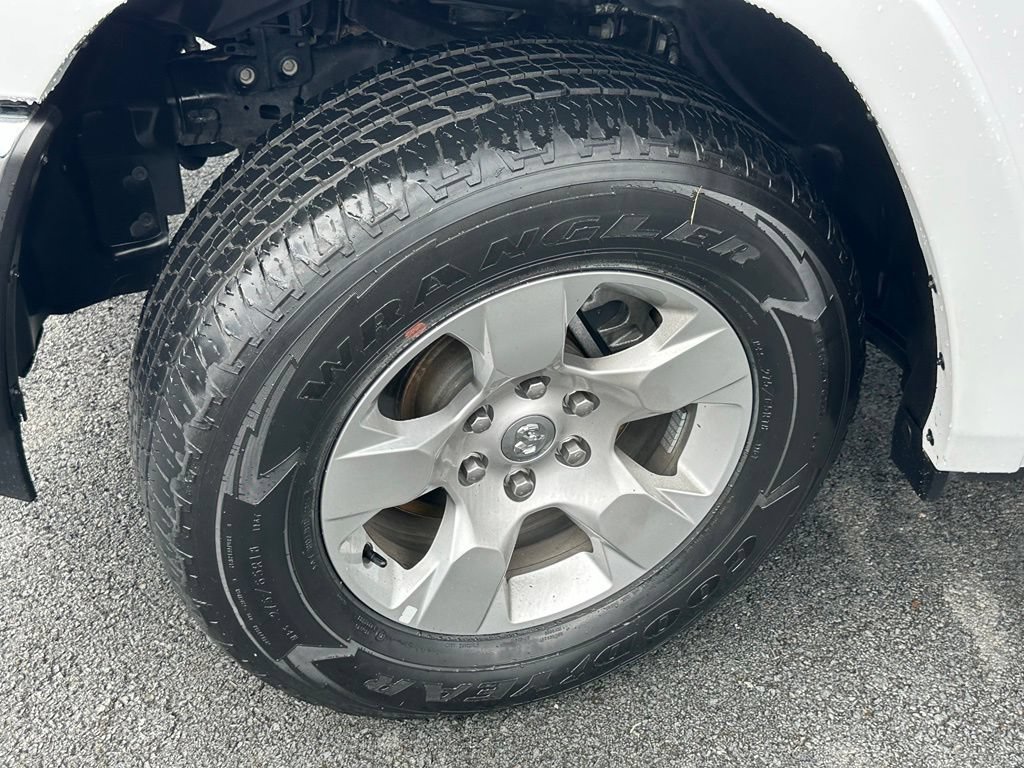 Used 2025 RAM 1500 Big Horn AWD/4WD image 39