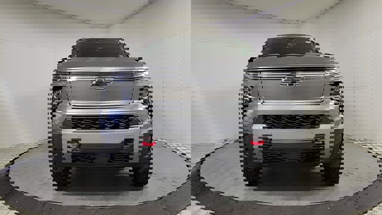 New 2026 Chevrolet Silverado EV Trail Boss image 3