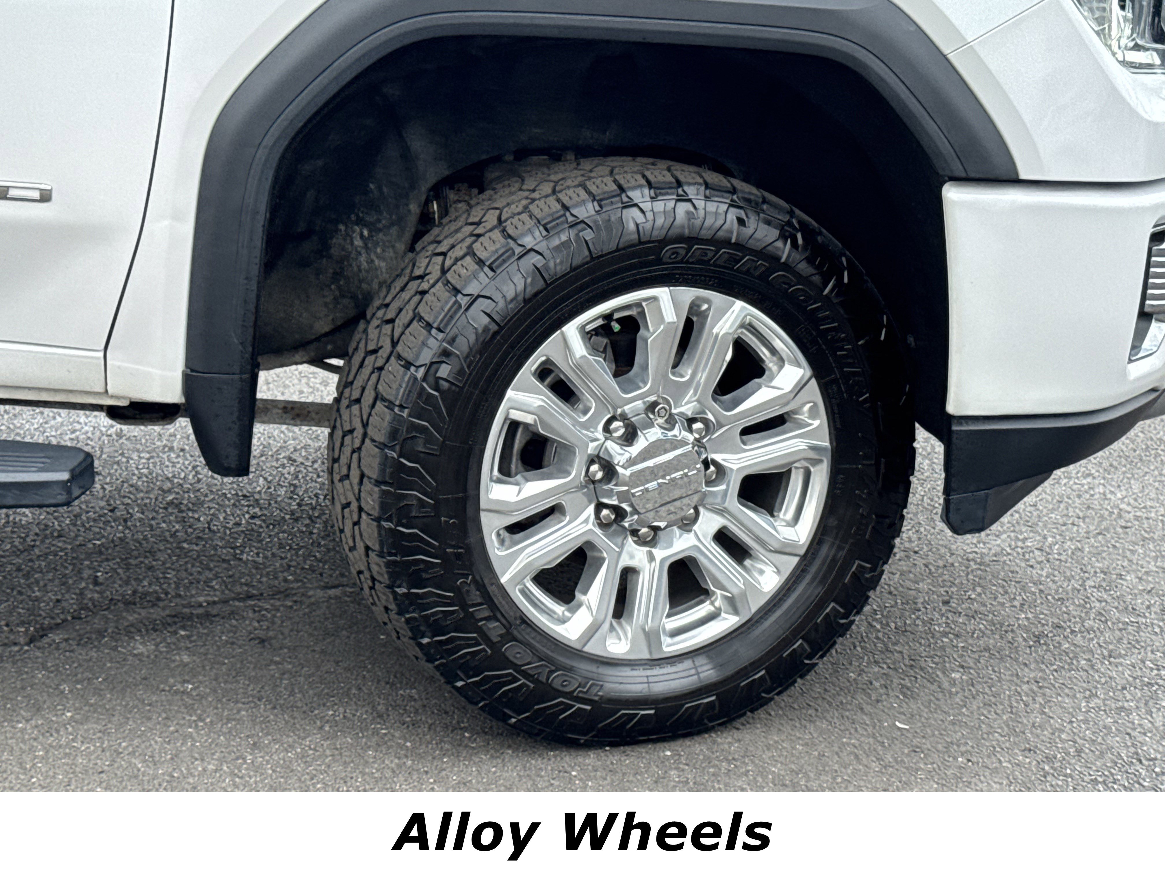 Used 2021 GMC Sierra 3500 Denali w/ Denali Ultimate Package image 14