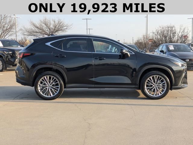 Used 2023 Lexus NX 300h AWD w/ Vision Package image 4