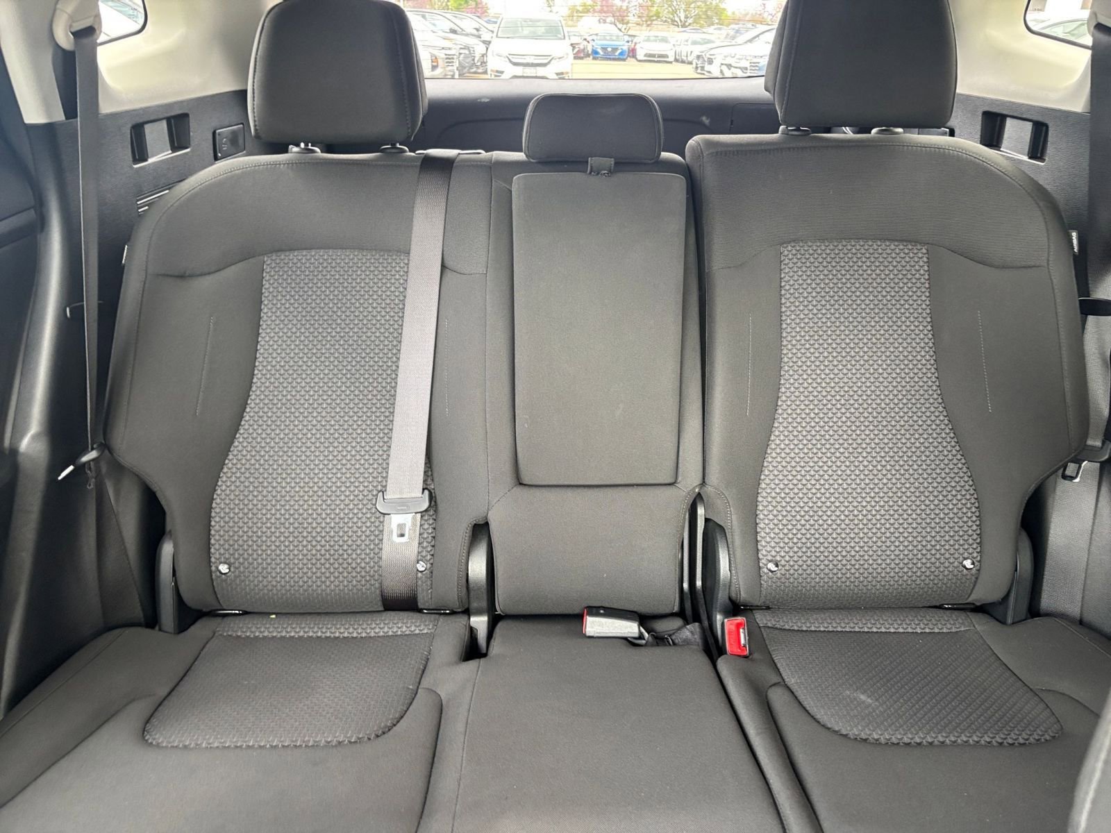 Used 2025 Kia Sportage LX FWD image 37