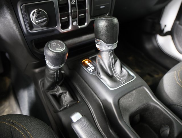 Used 2024 Jeep Gladiator Sport image 21