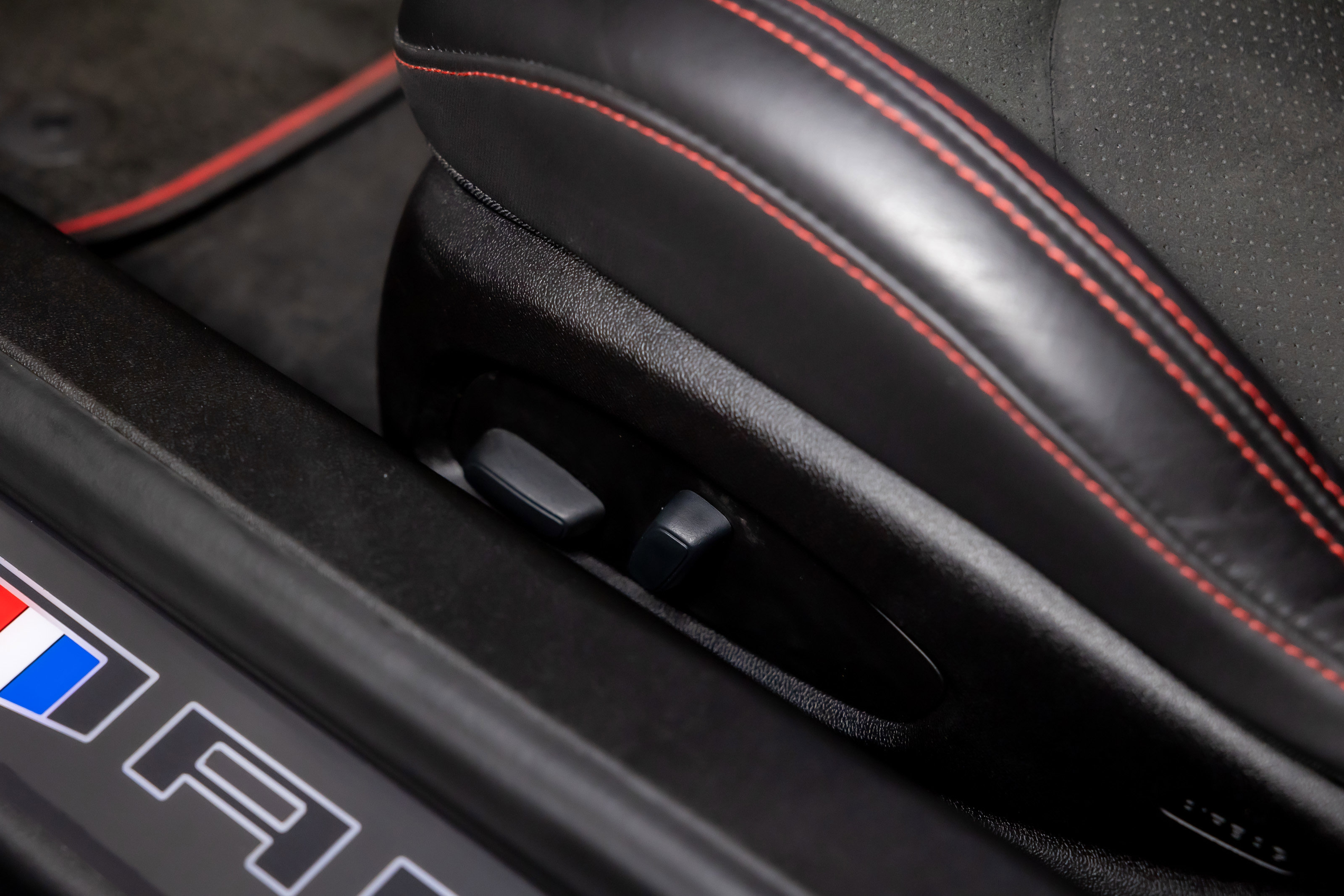 Used 2017 Chevrolet Camaro ZL1 image 17