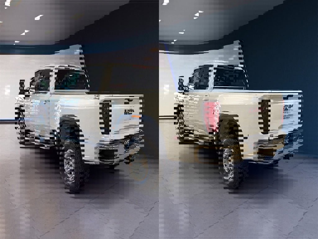 New 2026 GMC Sierra 3500 SLE w/ SLE Value Package image 5