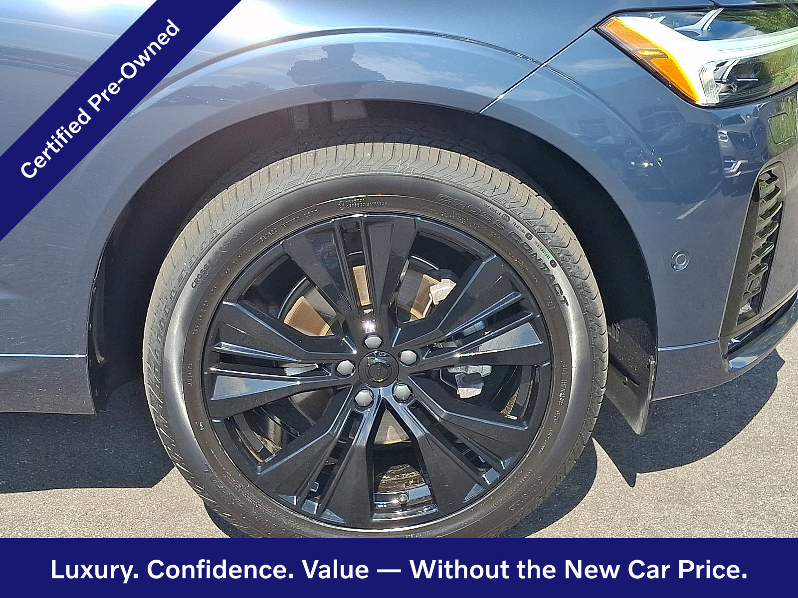 Certified 2024 Volvo XC60 B5 Plus w/ Climate Package AWD/4WD image 9