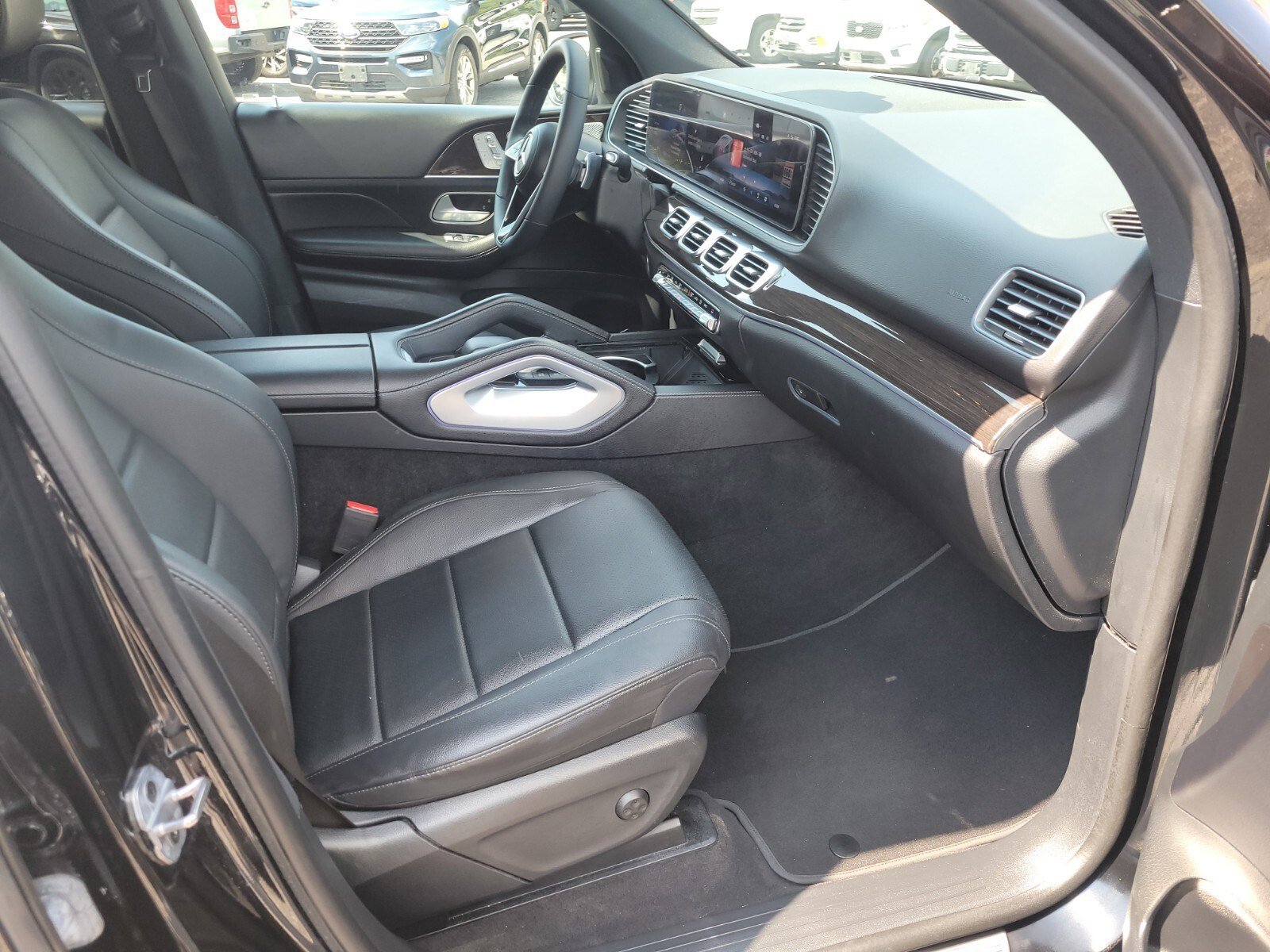 Used 2024 Mercedes-Benz GLE 350 4MATIC w/ 3rd Row Seat Package image 11