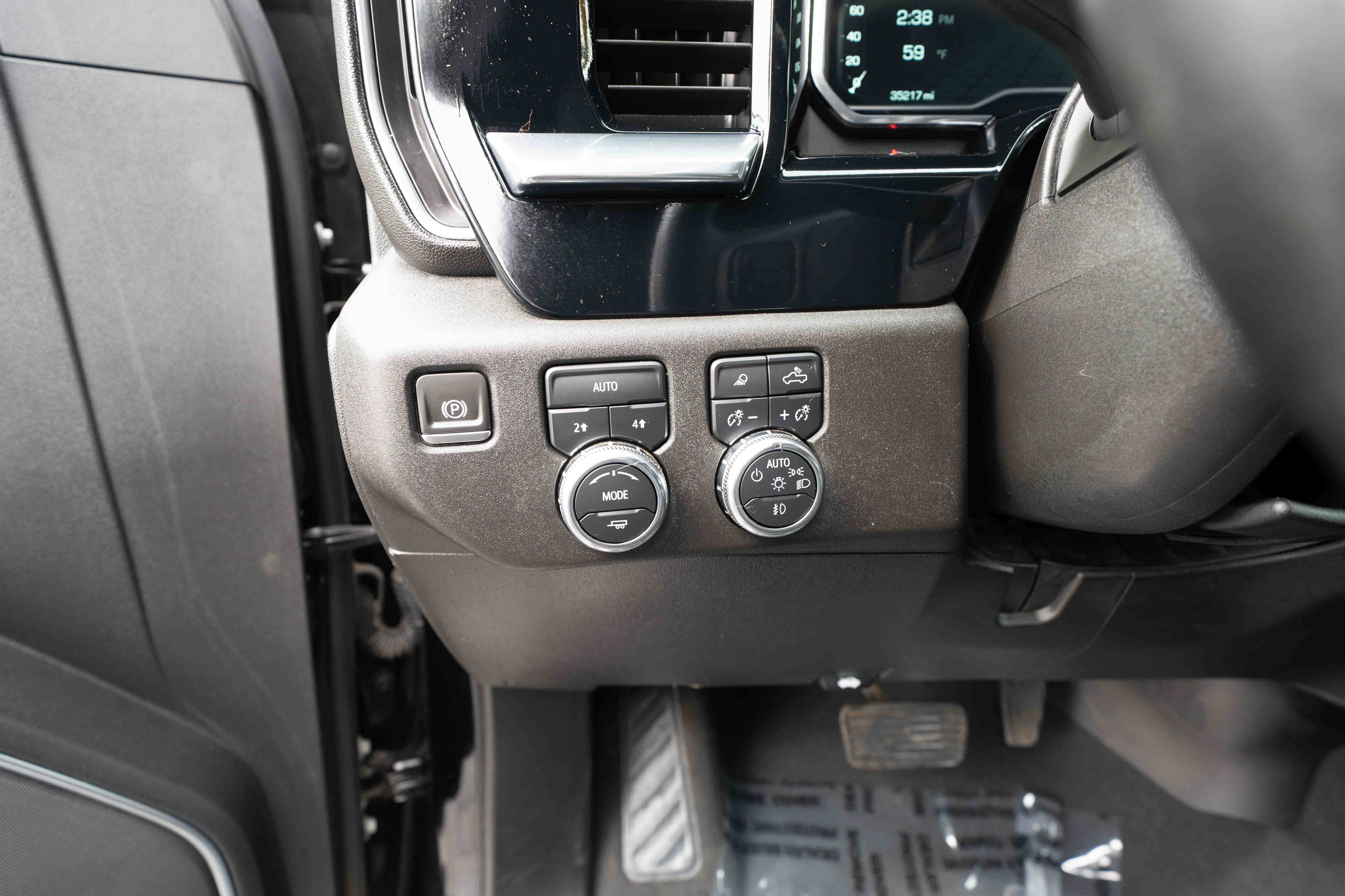 Used 2023 GMC Sierra 1500 SLT AWD/4WD image 11