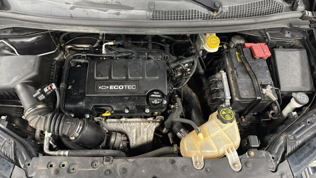 Used 2015 Chevrolet Sonic LTZ image 31