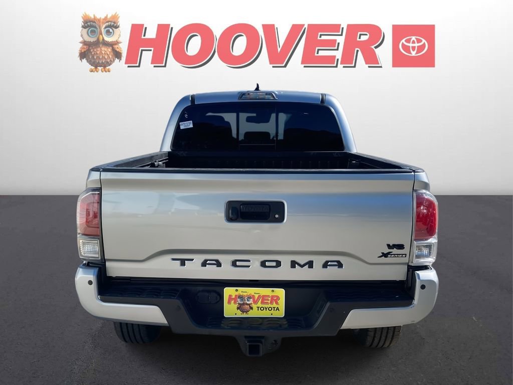 Used 2022 Toyota Tacoma TRD Sport w/ Technology Package image 3