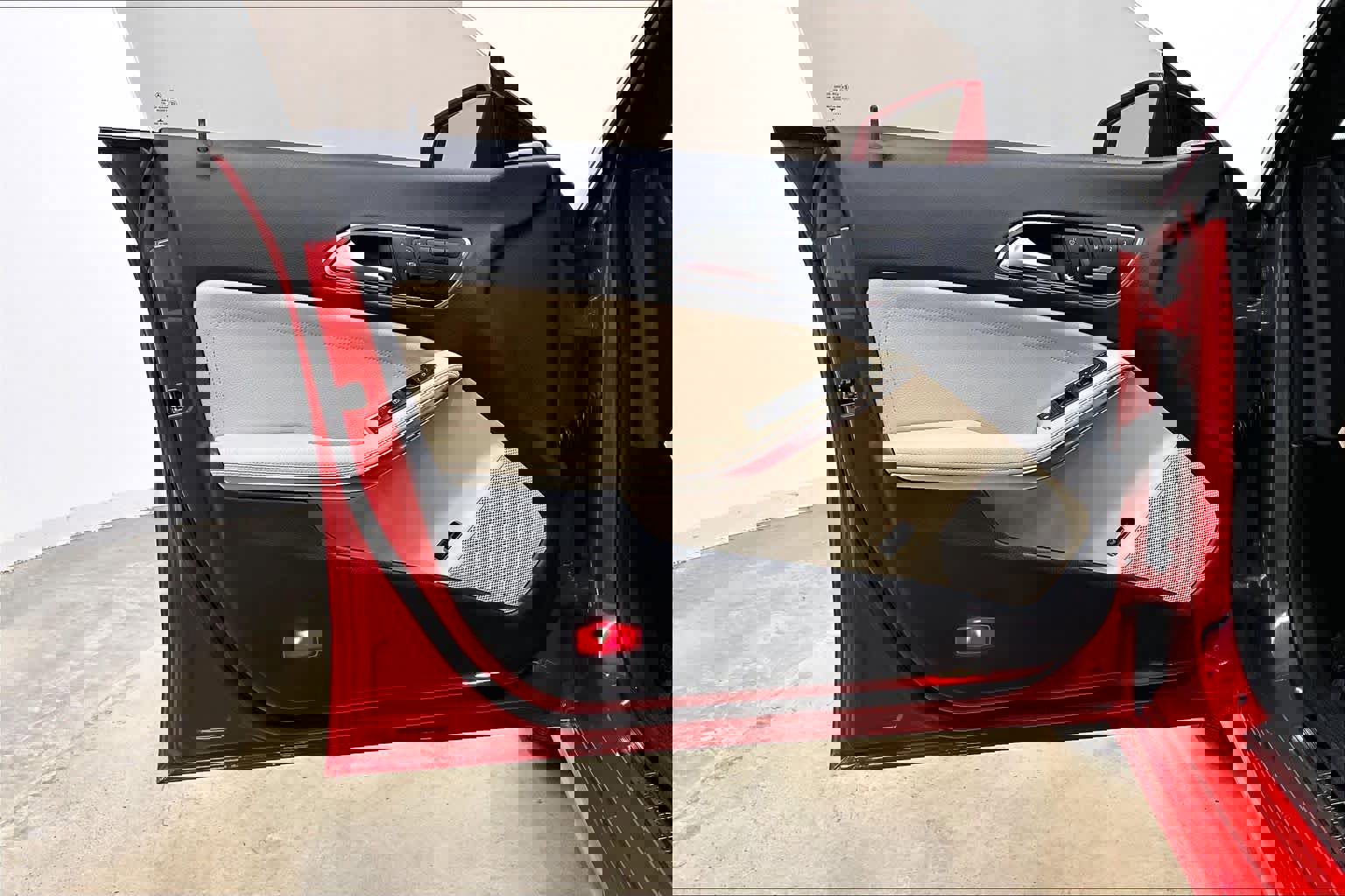 Used 2014 Mercedes-Benz CLA 250 image 25