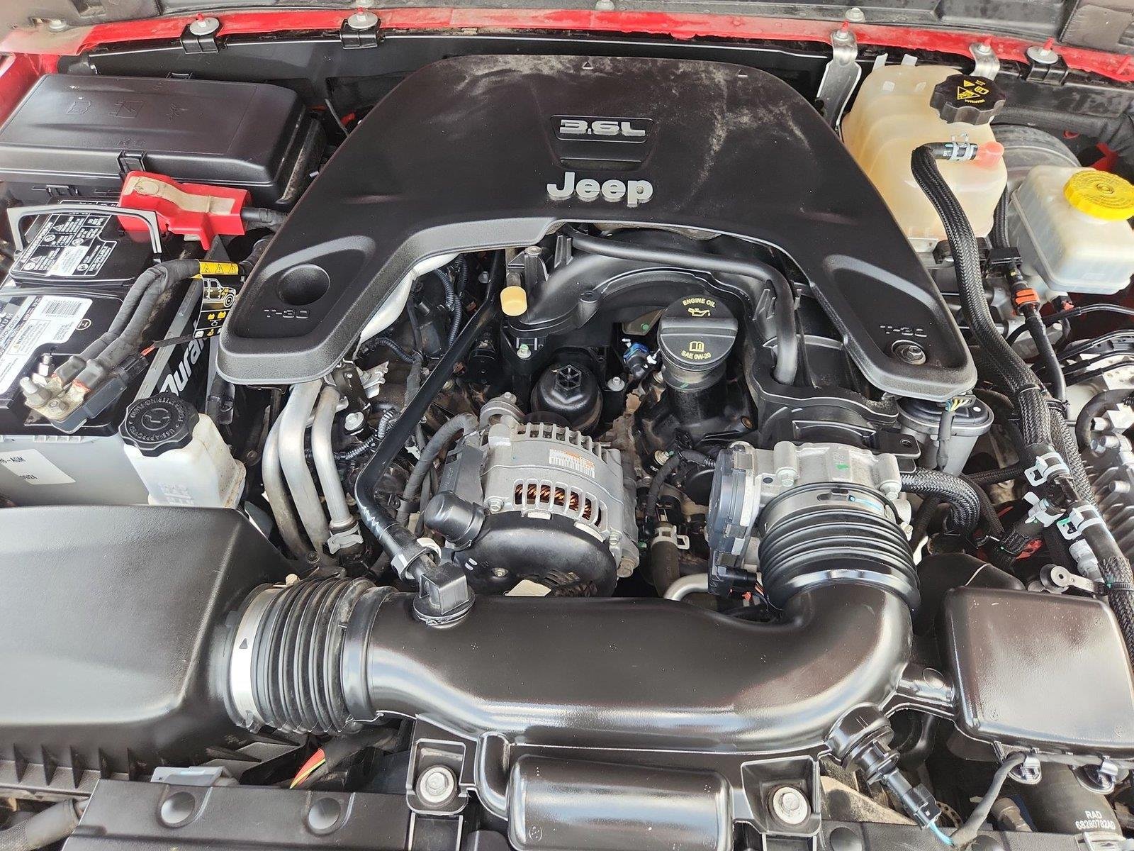 Used 2019 Jeep Wrangler Unlimited Sahara AWD/4WD image 29