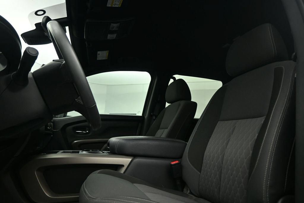 Certified 2024 Nissan Titan SV w/ SV Bronze Edition Package RWD image 15