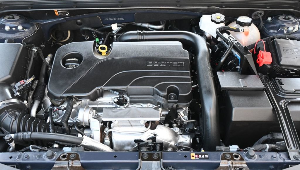 Used 2025 Chevrolet Malibu RS FWD image 18