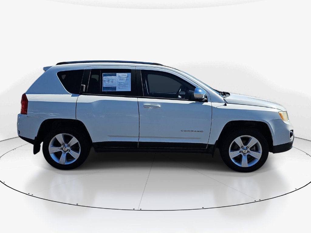 Used 2012 Jeep Compass Latitude FWD image 5