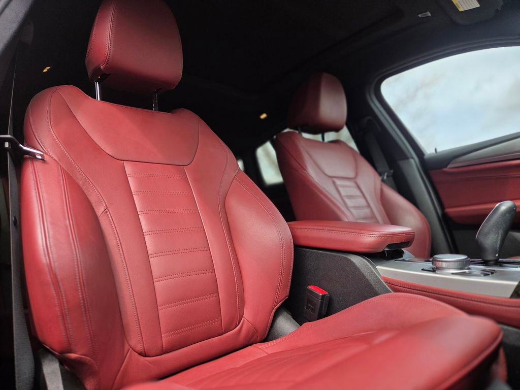 Used 2019 BMW X4 xDrive30i w/ Executive Package image 26