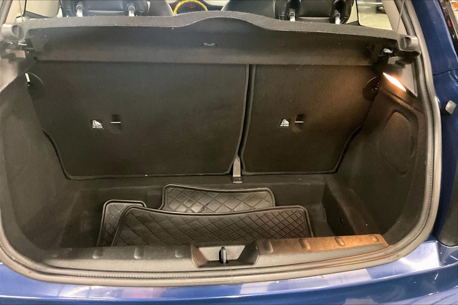 Used 2017 MINI Cooper 2-Door Hardtop FWD image 33