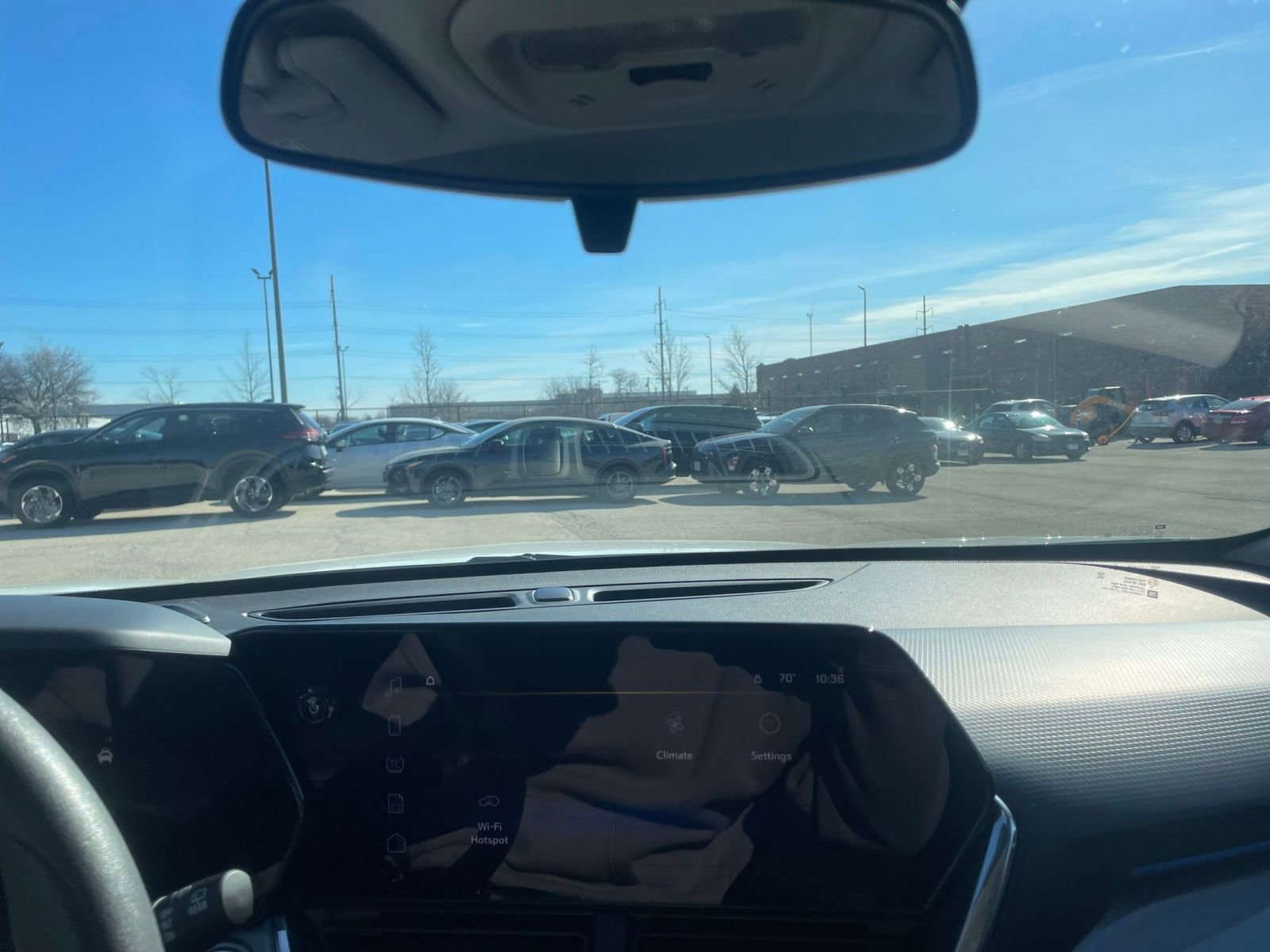 Used 2025 Chevrolet Trax LT image 17