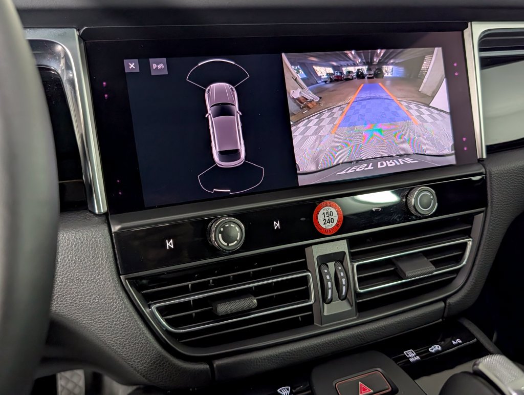 Certified 2023 Porsche Macan S AWD/4WD image 30