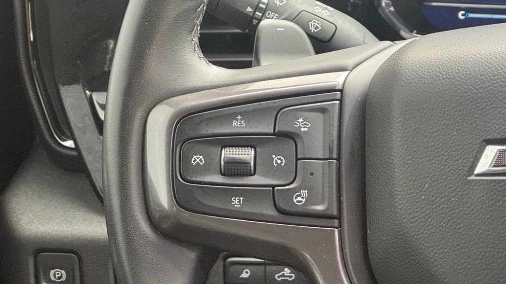 Used 2024 Chevrolet Silverado 1500 ZR2 w/ Technology Package image 18