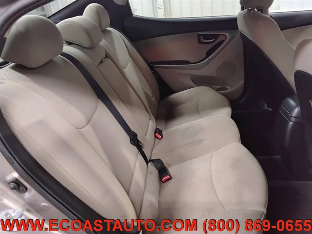 Used 2015 Hyundai Elantra SE w/ Option Group 02 FWD image 15