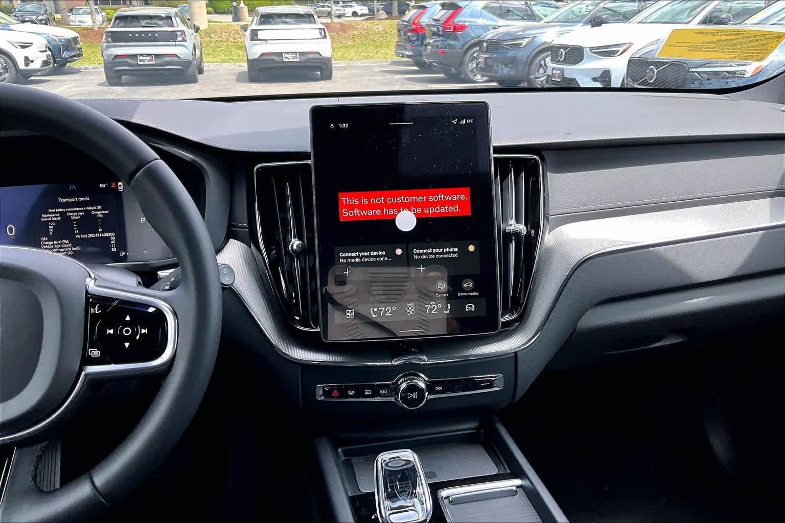 New 2026 Volvo XC60 B5 Ultra w/ Protection Package Premier AWD/4WD image 8