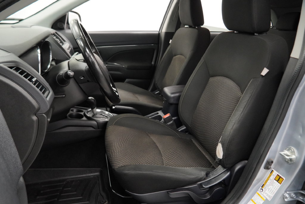 Used 2016 Mitsubishi Outlander Sport ES FWD image 4