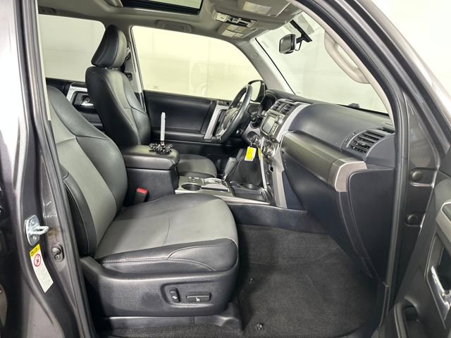 Used 2019 Toyota 4Runner SR5 Premium image 28